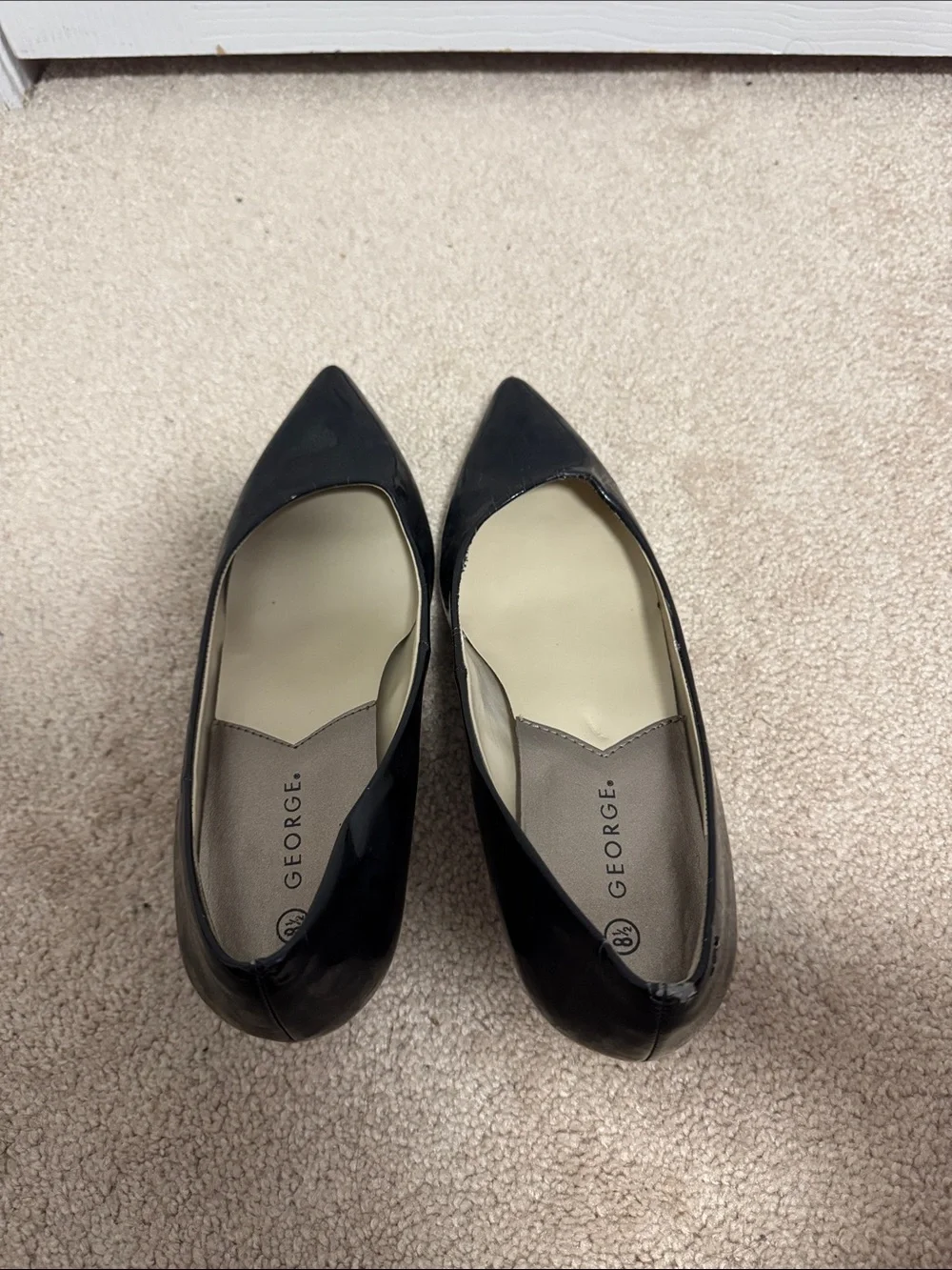 George Black Patent Pointed-Toe Mid Kitten Heel Pumps